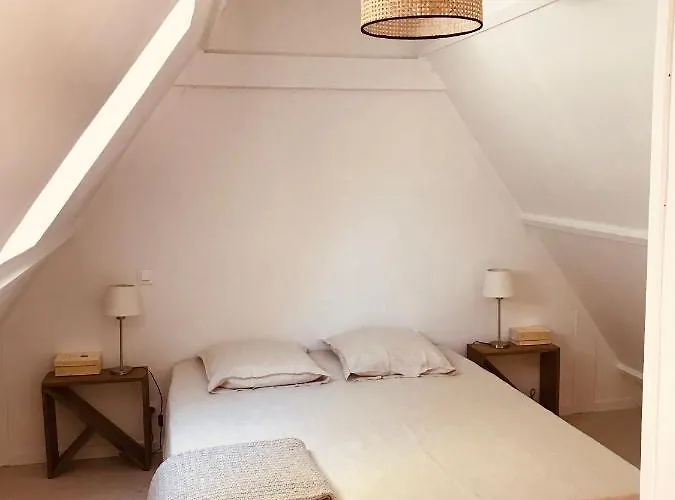 En Normandie Au Coeur Du Pays D'auge Le Pin (Calvados)